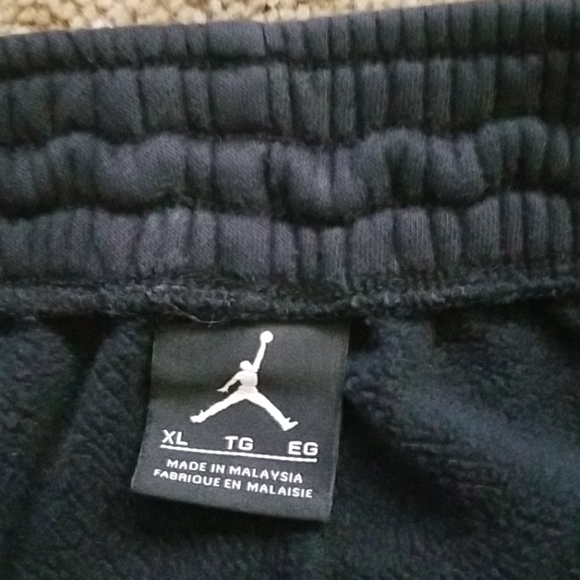 Jordan sweats - Picture 2 of 2